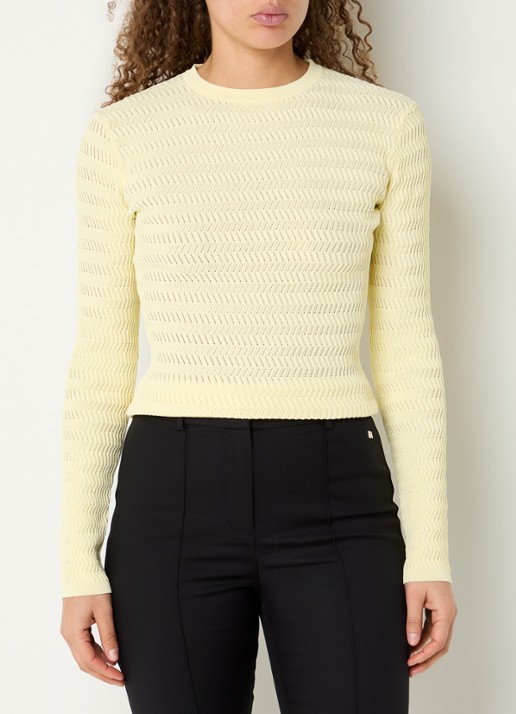 NIKKIE Pilar top met structuur - detail 3 ivoor