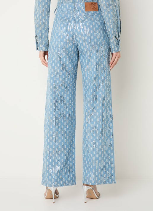 NIKKIE Pools high waist straight leg jeans met pailletten - achterkant lichtblauw