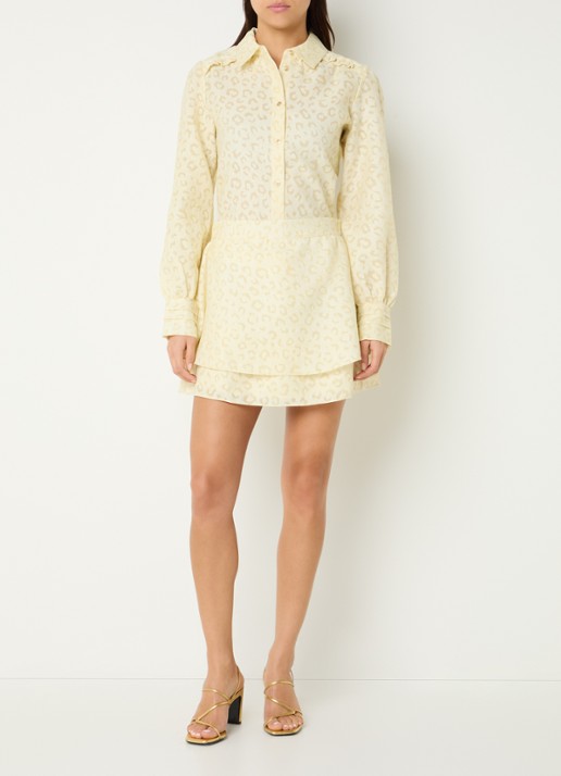 NIKKIE Pragues mini rok met panterprint - voorkant 2 lichtgeel