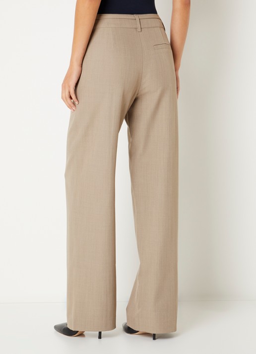 NIKKIE Reno high waist loose fit pantalon met steekzakken - achterkant zand