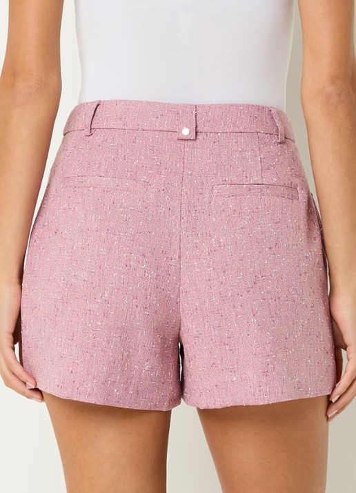 NIKKIE Reza high waist straight fit korte broek met strass - achterkant 4 roze
