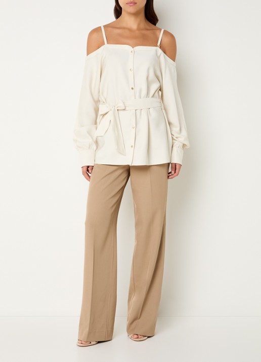 NIKKIE Riva blouse met strikceintuur - voorkant 2 creme