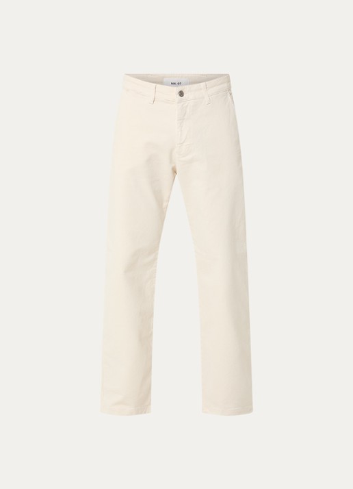 NN.07 Aden straight fit chino met steekzakken - voorkant creme