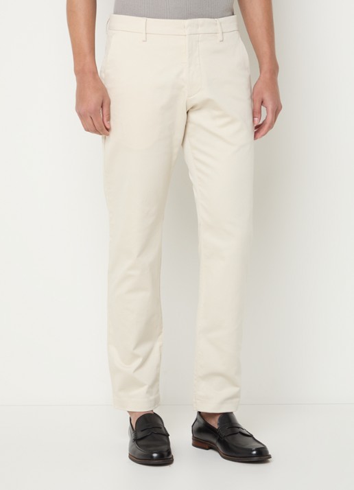 NN.07 Theo slim fit chino van  katoen met steekzakken - detail creme