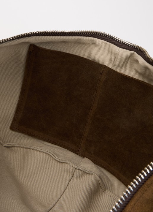 Nona Banana XL crossbodytas van suède  - detail 2 donkerbruin