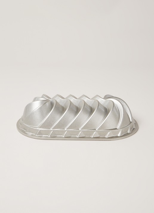 Nordic Ware Heritage bakvorm 29 cm - voorkant 3 zilver