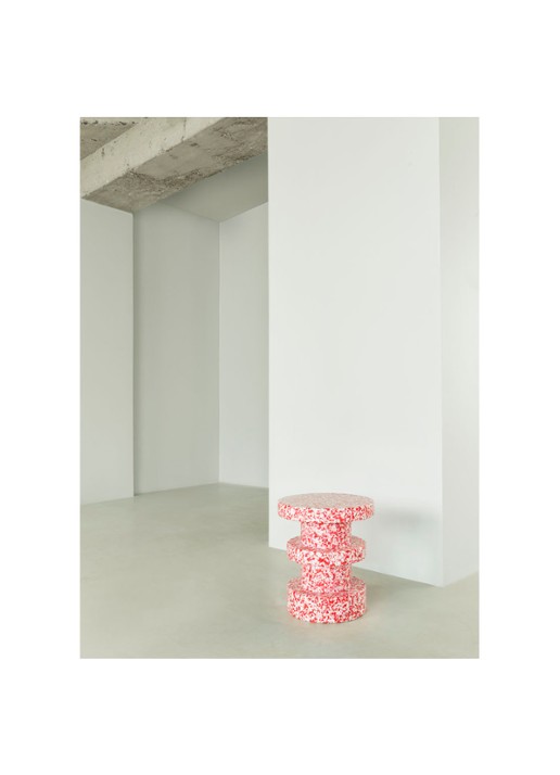 Normann Copenhagen Bit Stool bijzettafel 36 cm - voorkant 3 steenrood