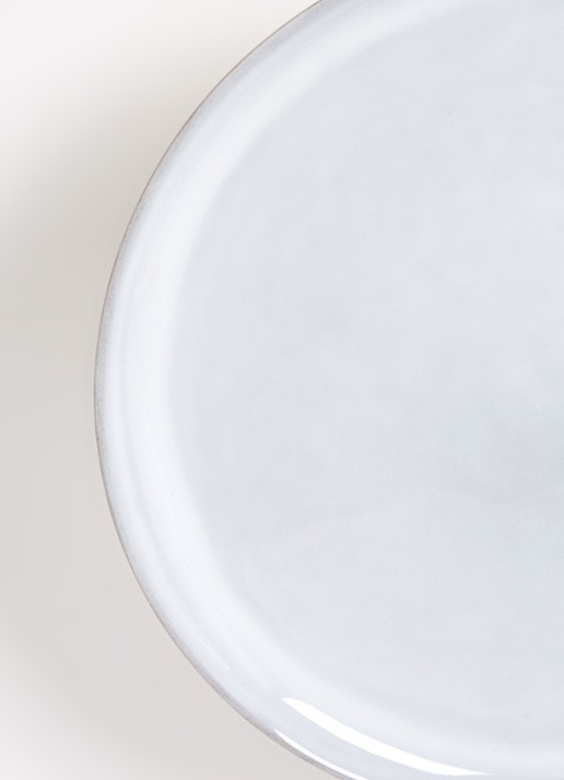 Nosse Ceramics Svelte taartplateau 22,5 cm - voorkant 2 lichtgrijs