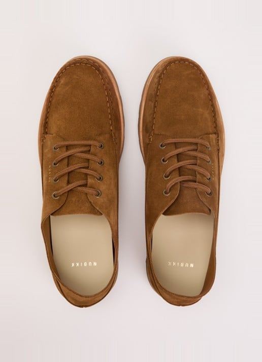 Nubikk Milo Macaw II casual veterschoen van suède - detail 2 cognac