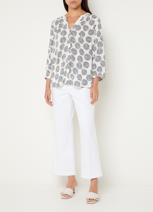 NYDJ Pintuck blouse met V-hals en print - voorkant 3 gebroken wit