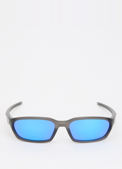 Oakley Terraforma zonnebril OO9530  - detail 2 zwart