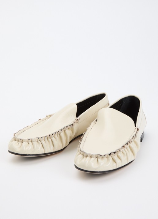 Odare Elena loafer van leer met lakfinish - detail 4 gebroken wit