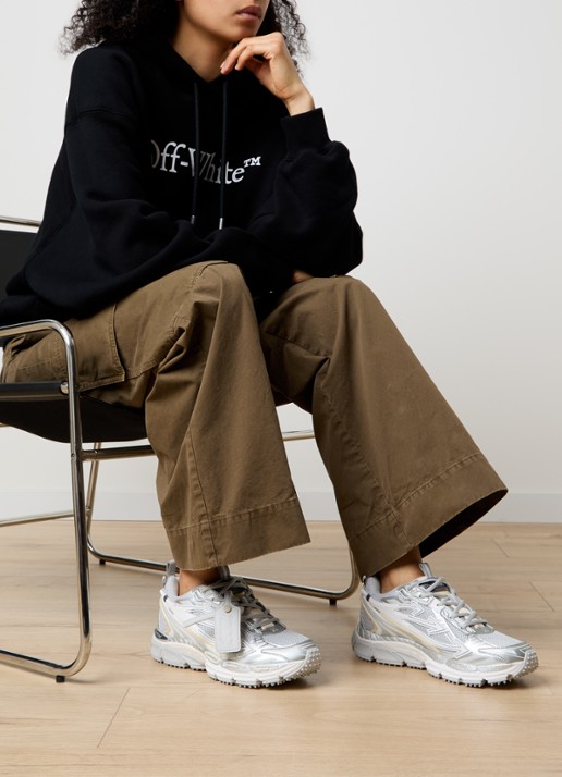 Off-White Be Right Back sneaker met mesh details - voorkant 7 zilver