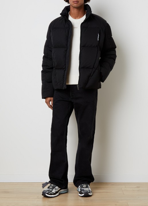 Off-White Nyl puffer jack met logo en steekzakken - voorkant 2 zwart