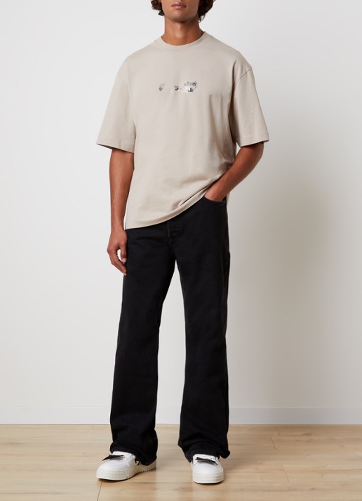 Off-White Spices Arrow Skate T-shirt met logo- en backprint - voorkant 2 beige