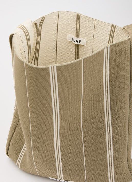 OLAF Crossbodytas met streepprint - detail olijfgroen