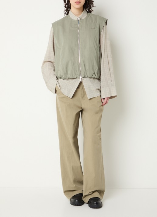 OLAF Gilet met logo en steekzakken - voorkant 2 khaki