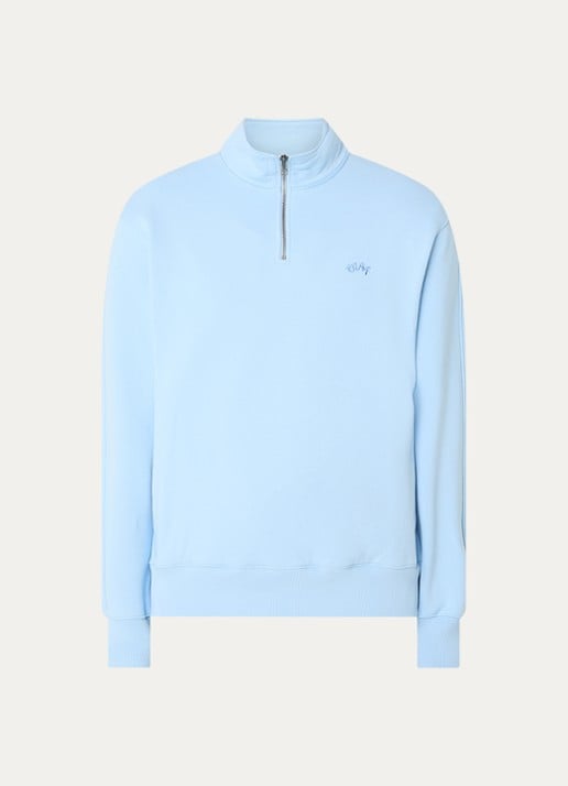 OLAF Sweater met halve rits en logo - voorkant lichtblauw