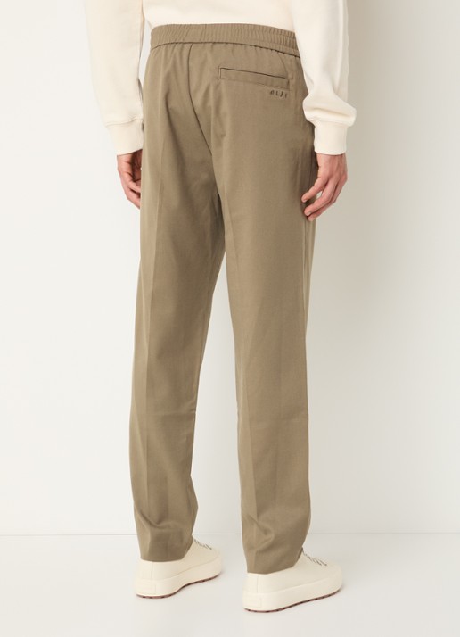 OLAF Tapered fit chino in wolblend met steekzakken - achterkant mosgroen