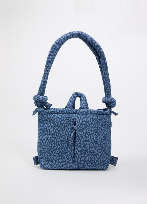 Ölend Ona gewatteerde crossbodytas van denim met panterprint