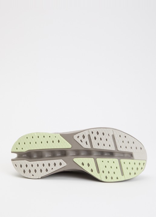 On Cloudsurfer Max sneaker met gebreid bovenwerk - detail 5 zand
