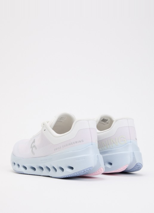 On Cloudsurfer Next sneaker van mesh met logo - achterkant lichtpaars