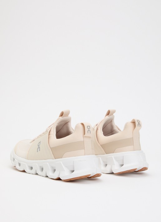 On Cloudswift Youth sneaker met details van mesh - achterkant 4 beige