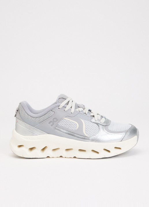 On Cloudtilt Arc sneaker van mesh met metallic details