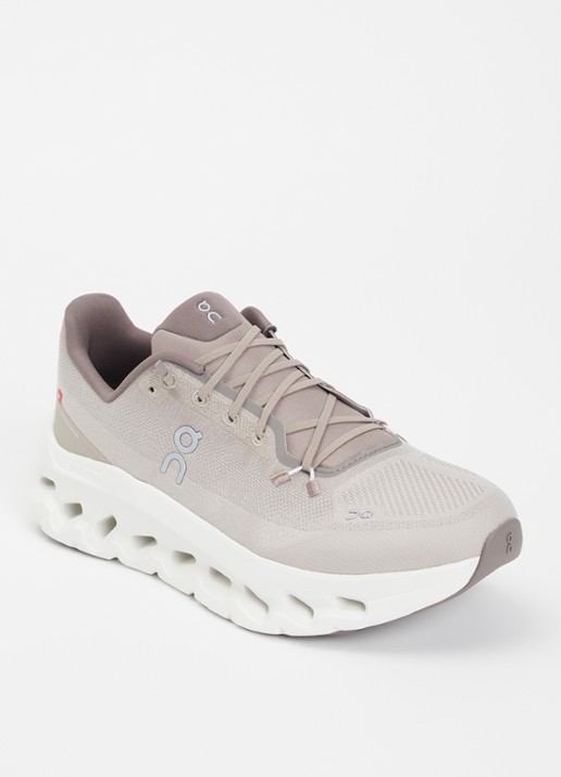 On Cloudtilt hardloopschoen van mesh - voorkant 5 taupe