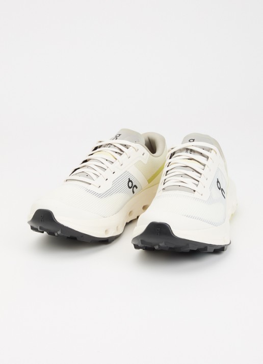 On Cloudvista 3 sneaker van mesh met logo - detail ivoor