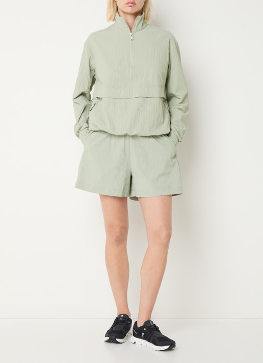 On Courtside Eaze pullover met halve rits - voorkant 2 lindegroen