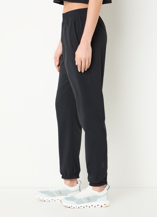 On Focus high waist tapered fit trackpants met steekzakken - detail 3 zwart