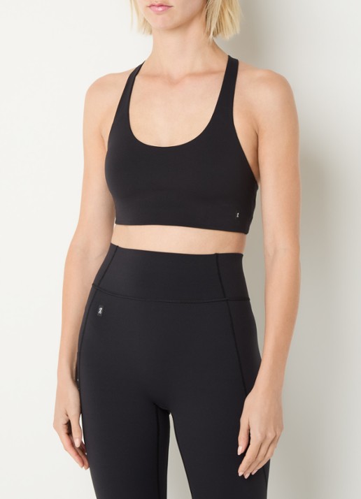 On Studio Racerback sport bh met light support en uitneembare vulling