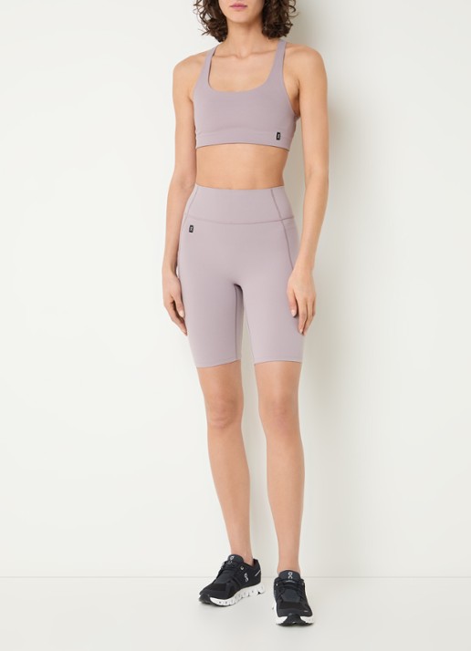 On Studio sport bh met light support - voorkant 3 oudroze