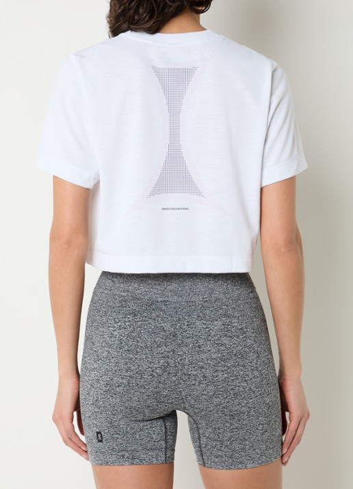On Train cropped trainings T-shirt met logo- en backprint - achterkant 3 wit