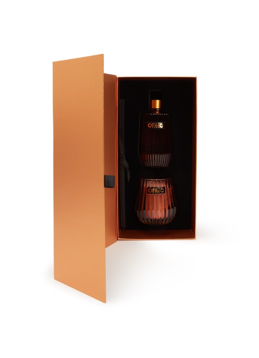 Onno Precious Oud geurstokjes en geurkaars in giftbox