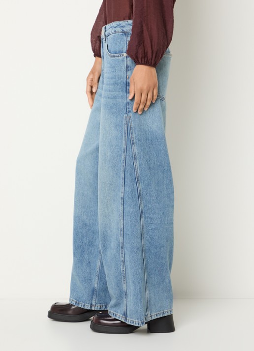 OPUS Meddy Loosy low waist flared jeans met steekzakken - detail 2 indigo