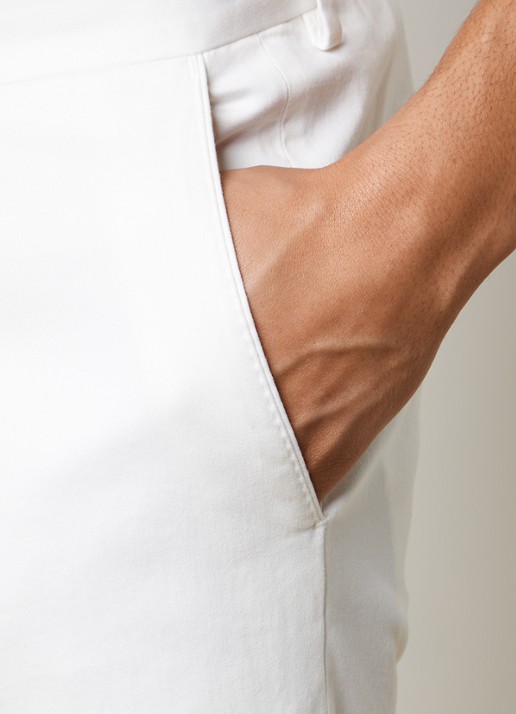 Oscar Jacobson Denz tapered fit chino met steekzakken - detail 4 gebroken wit