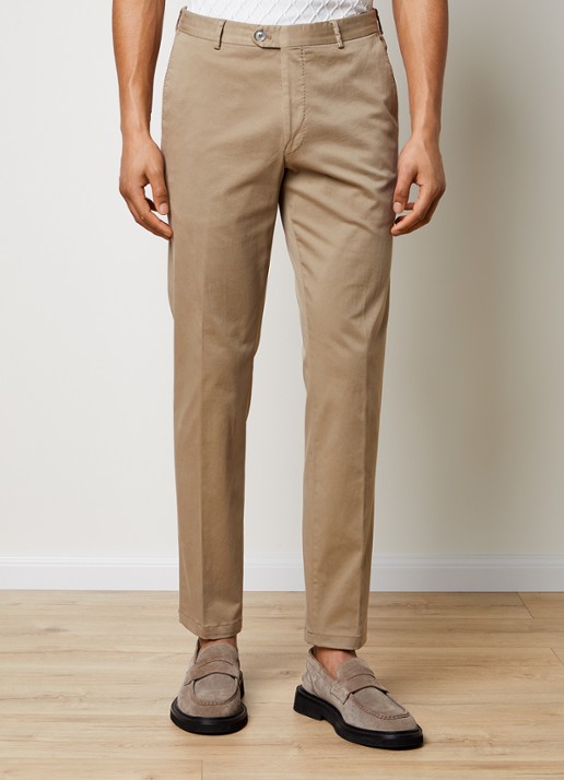 Oscar Jacobson Denz tapered fit chino met steekzakken - detail camel