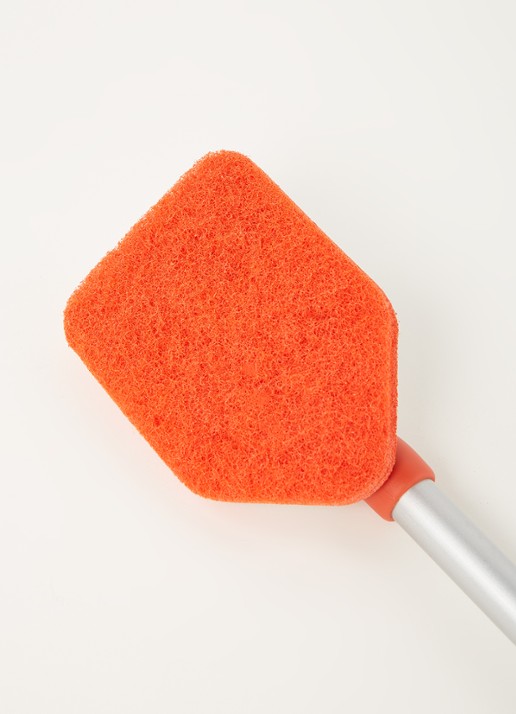 Oxo Good Grips uitschuifbare schrobborstel 107 cm - detail 3 zilver
