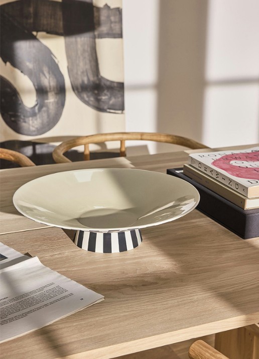 OYOY Living Design Toppu fruitschaal 39 cm - voorkant 2 zwart