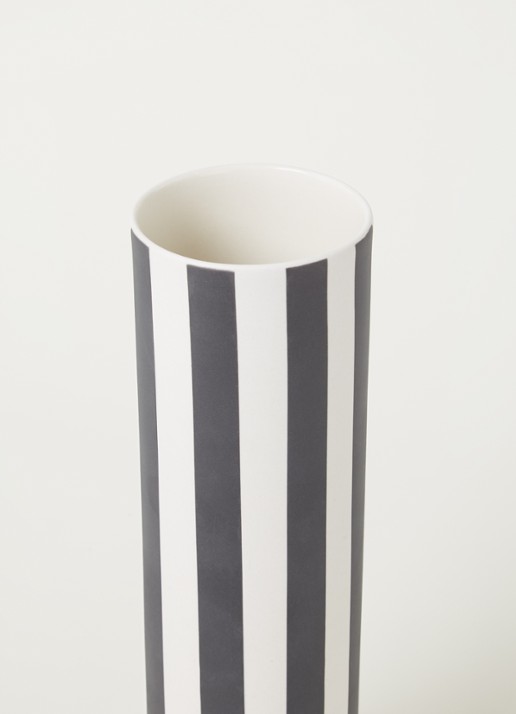 OYOY Living Design Toppu vaas 31 cm - detail 3 zwart