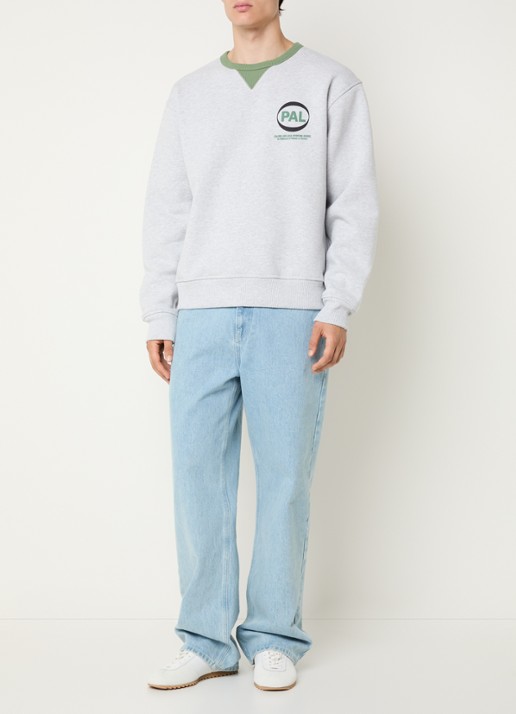 PAL Sporting Goods Sweater met logo - voorkant 2 grijsmele