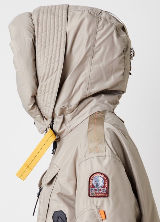 Parajumpers Gobi bomberjack met donsvulling en capuchon - detail 4 donkerbeige