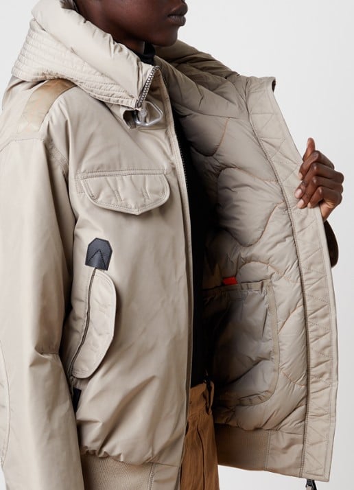Parajumpers Gobi bomberjack met donsvulling en capuchon - detail 5 donkerbeige