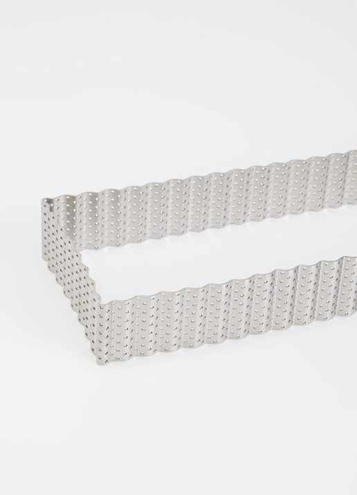 Patisse Accessories geperforeerde quichering 35 x 10 cm - voorkant 2 zilver