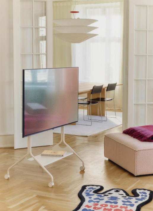 Pedestal Moon Rollin' TV standaard 121 cm - voorkant 3 gebroken wit