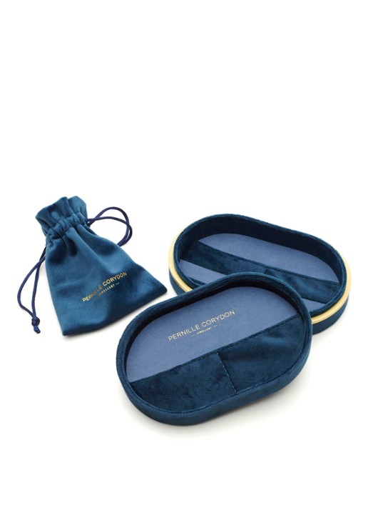 Pernille Corydon Treasure sieradendoos 5 x 10 cm - voorkant donkerblauw