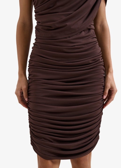 Phase Eight Aimee mini jurk met asymmetrische mouw - detail 5 bruin