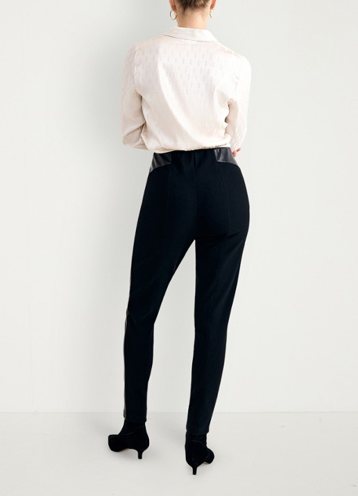 Phase Eight Alora high waist slim fit broek van immitatieleer - achterkant 6 zwart